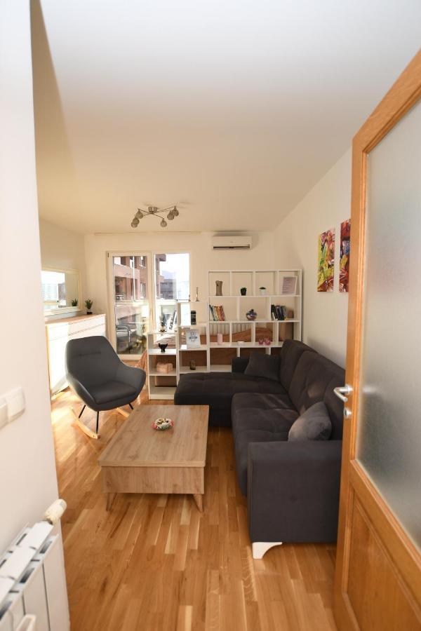 Sky Way Studio Apartment SJJ Eksteriør billede